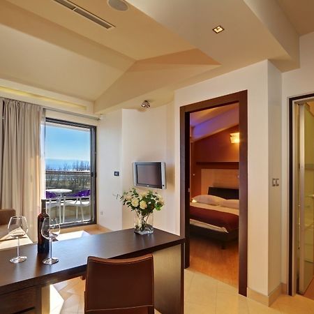 Hotel Diadem Omiš Habitación foto