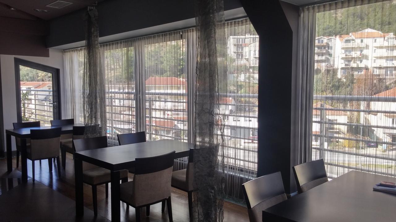 Hotel Diadem Omiš Exterior foto